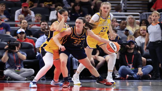 Caitlin Clark outplays Cameron Brink for career-high 30, but red-hot Sparks overwhelm Fever from long distance – MASHAHER