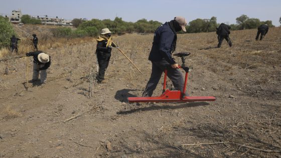 Mexican volunteer searchers say they’ve found a clandestine crematorium in Mexico City – MASHAHER