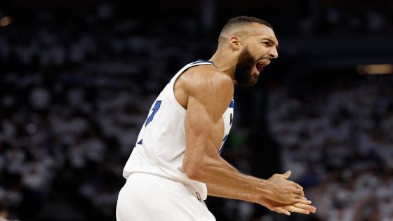 Timberwolves’ Rudy Gobert fined $75K for ‘inappropriate and unprofessional gesture’ toward referees – MASHAHER