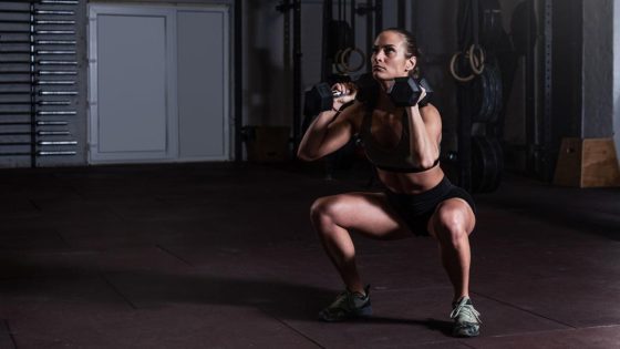 Burn fat in under 20 minutes with two dumbbells and this four-move HIIT workout – MASHAHER