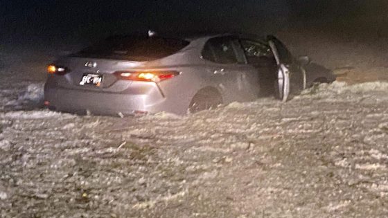 Heavy equipment, snow shovels used to clean up hail piled knee-deep in small Colorado city – MASHAHER