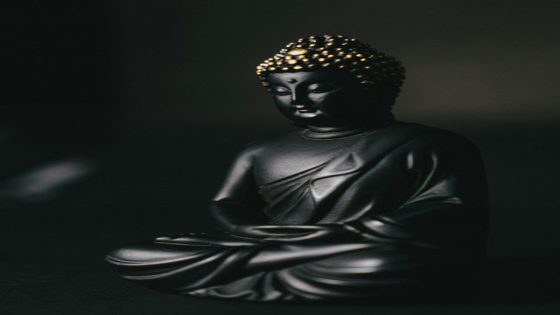 Buddha statue in these postures bring prosperity at home – MASHAHER