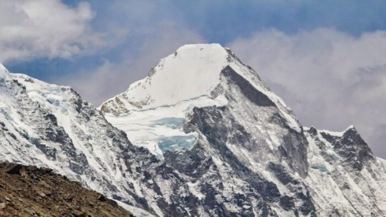 Climbers Caught on Everest Without a Permit: Himalayan Times – MASHAHER