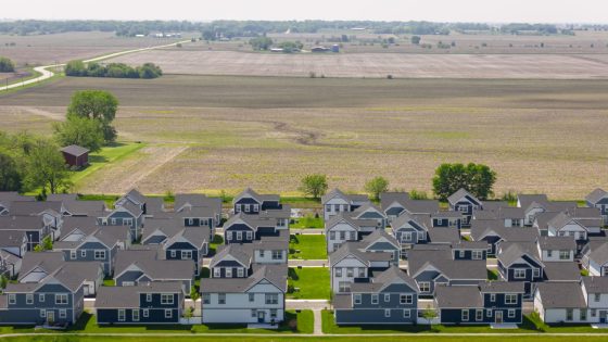 Suburban Cook County biggest area population loser in recent years, census estimates show – MASHAHER