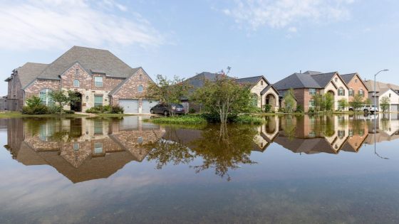 A Texas coastal engineer says a simple home-buying decision saved his house from Hurricane Harvey — and could help other home-owners in flood zones – MASHAHER