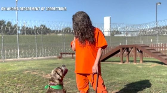 Ex-inmate who faced 100 years in prison reunites with dog she trained behind bars – MASHAHER