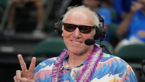 Social media reacts to death of Bill Walton, ‘The Luckiest Guy in the World’ – MASHAHER