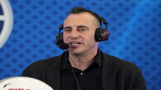 Fox Sports host Doug Gottlieb hired as Green Bay’s basketball coach, will reportedly still host radio show – MASHAHER