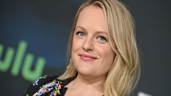 Elisabeth Moss Gets Candid About Divides Behind The Scenes Of Girl, Interrupted – MASHAHER