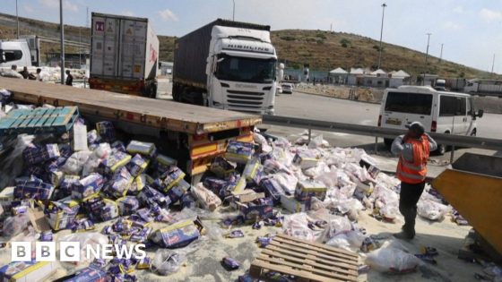 Israeli protesters block aid trucks destined for Gaza – MASHAHER