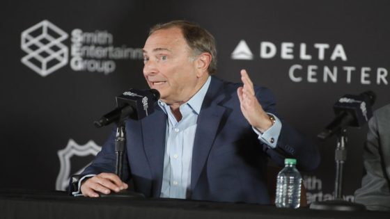 Why Is NHL Commissioner Gary Bettman So Polarizing for Fans? – MASHAHER