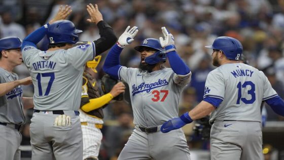 James Paxton, Teoscar Hernández power Dodgers to win over Padres in front of record crowd – MASHAHER