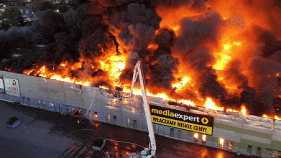 Drone Footage Captures Polish Shopping Center Engulfed in Flames – MASHAHER