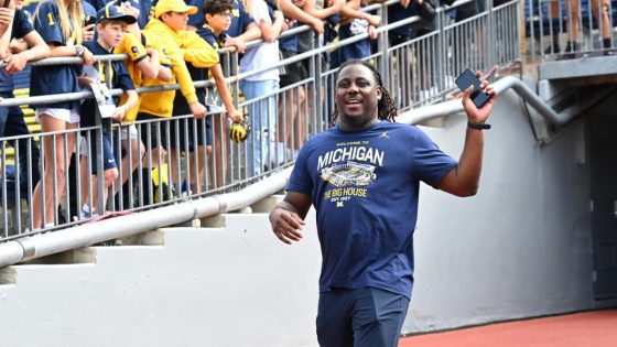 Ex-Michigan star QB Denard Robinson no longer part of staff, suspected of driving while intoxicated – MASHAHER