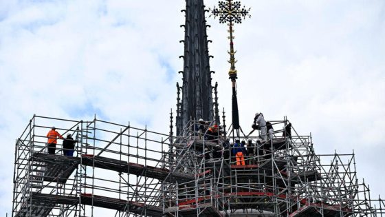 Cross restored to Notre Dame cathedral more than 5 years after fire – MASHAHER