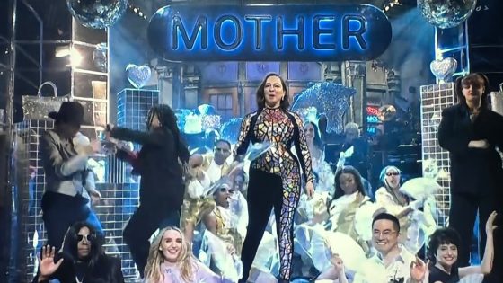 Maya Rudolph’s SNL ‘Mother’ Song Evokes Beyonce, Madonna – MASHAHER