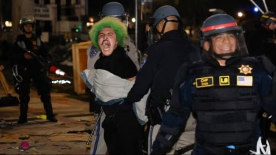 Dutch police uses bulldozer to remove pro-Palestinian protesters at Amsterdam University – MASHAHER