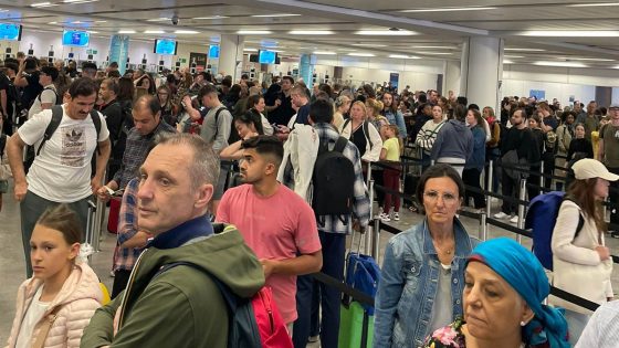 ‘No indication of malicious activity’ as e-gates back working at UK airports after travel chaos | UK News – MASHAHER