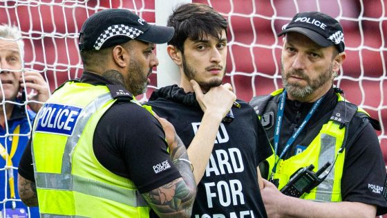 Scotland vs Israel Euro 2025 qualifier delayed as protester chains himself to goalpost | UK News – MASHAHER