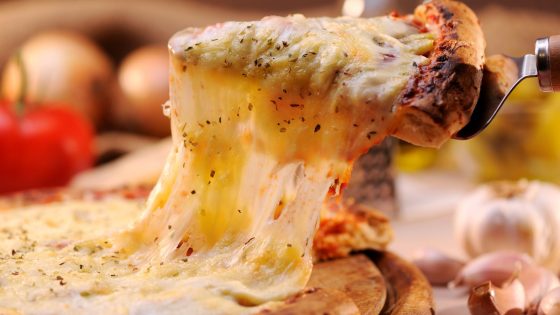 Glue cheese to pizza and eat rocks, says Google’s new AI feature as mistakes flood social media | Science & Tech News – MASHAHER