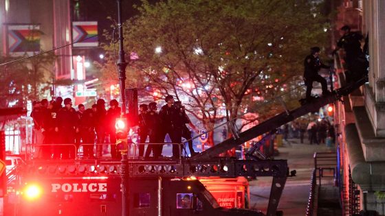 Police raid Columbia University campus to break up pro-Palestinian protest | US News – MASHAHER