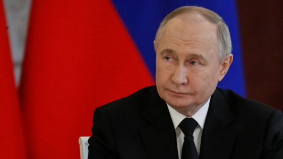 Vladimir Putin ready to ‘freeze’ war in Ukraine with ceasefire recognising recent Russian gains, sources say | World News – MASHAHER