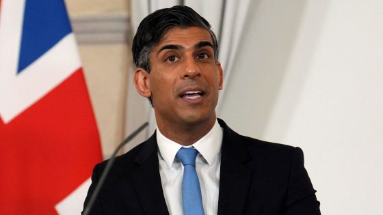 Rishi Sunak appears to bow to cabinet pressure over graduate visa scheme | Politics News – MASHAHER