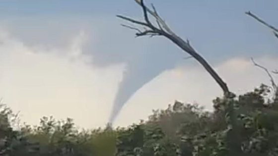 Kansas tornado leaves 1 dead, destroys nearly two dozen homes, officials say – MASHAHER