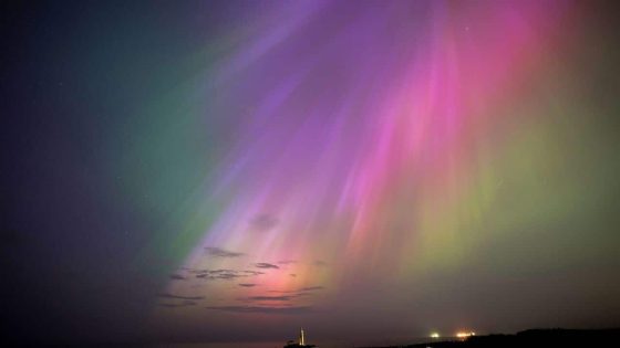 How to see aurora australis: First ‘extreme’ geomagnetic storm in 20 years triggers astonishing lights – MASHAHER