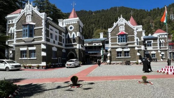 Top court pauses order directing Uttarakhand to shift High Court outisde Nainital – MASHAHER