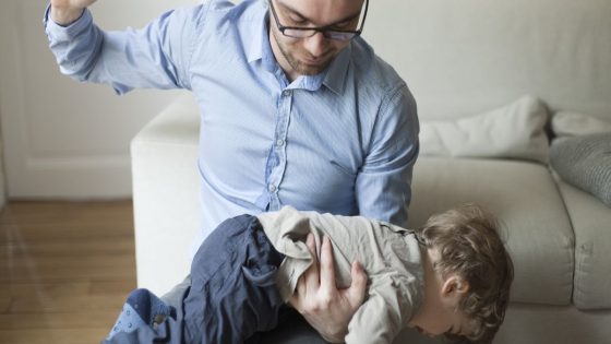 Smacking children should be BANNED in England, new poll reveals – MASHAHER