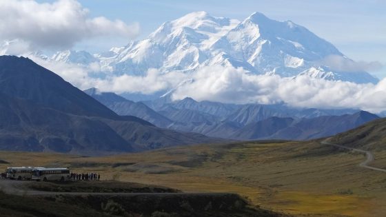 2 climbers suffering from hypothermia await rescue off Denali, North America’s tallest mountain – MASHAHER