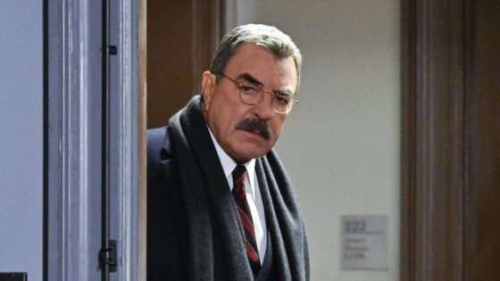 ‘CBS Will Tell You It’s Ending’: Tom Selleck Talks Blue Bloods’ Cancellation And That Time He Threw Chicken Filming A Reagan Family Dinner Scene – MASHAHER