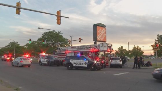 Buffalo Fire Department truck collides with vehicle on Elmwood Avenue – MASHAHER