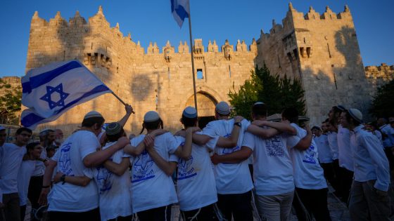 18 Arrested at Israeli Nationalist Flag March Through East Jerusalem – MASHAHER