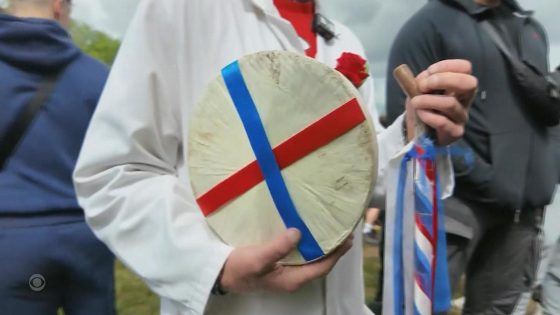 People risk injury at annual cheese rolling event in England – MASHAHER