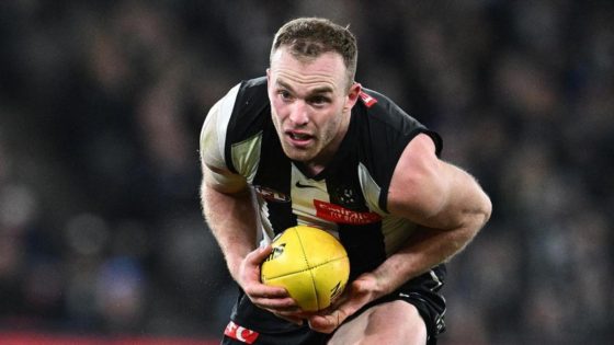 Magpies veteran Tom Mitchell grounded by foot surgery – MASHAHER