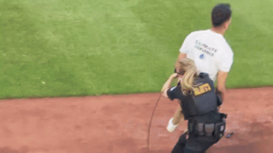 Police Tackle Climate Protesters at Charity Baseball Game in DC – MASHAHER