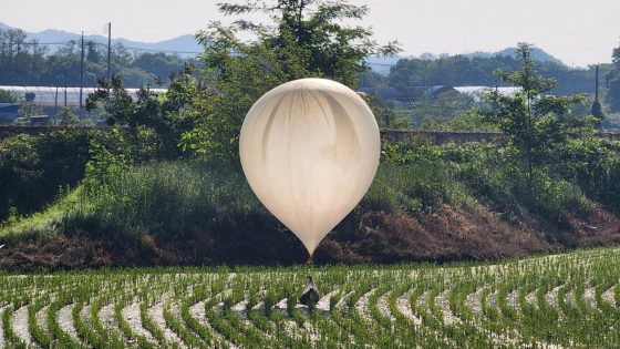 Activists send balloons carrying K-pop and money into North Korea – MASHAHER