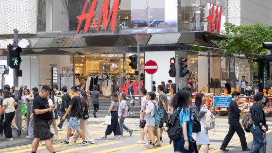 H&M plunges 13% on doubts over full-year margin target, June sales outlook – MASHAHER