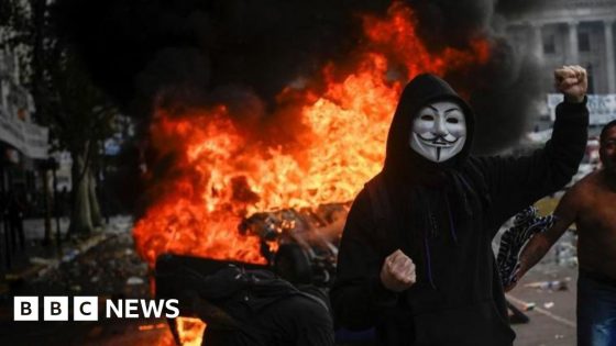 Buenos Aires rocked by clashes over President Milei reforms – MASHAHER