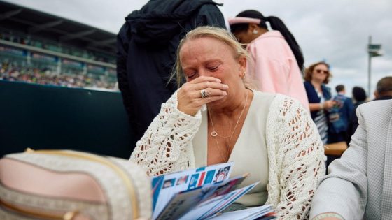 Epsom Derby racegoers distraught after Tears Of A Clown dies in front of main stand – MASHAHER