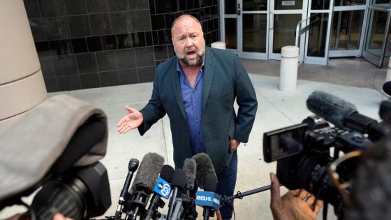 Judge Orders Sale of Alex Jones’s Personal Assets but Keeps Infowars in Business – MASHAHER