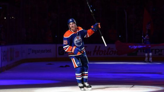 Everybody loves Ryan Nugent-Hopkins, long-suffering Oiler – MASHAHER