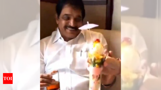 ‘Tea, not alcohol’: Congress clarifies viral photo of KC Venugopal | India News – MASHAHER