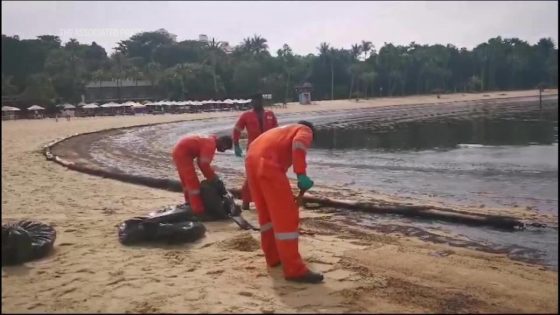 Singapore rushes to clean-up oil slick after boat hits fuel ship – MASHAHER