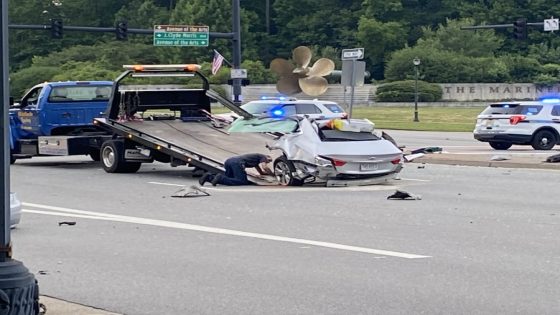 VSP search for suspect driver after Warwick Blvd crash splits car in two – MASHAHER