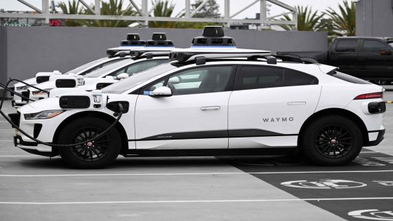 Waymo updating robotaxis after self-driving vehicle crashes into pole – MASHAHER