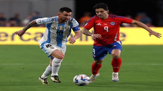 Football: Soccer-Argentina edge Chile 1-0 to seal Copa America quarter-final place – MASHAHER