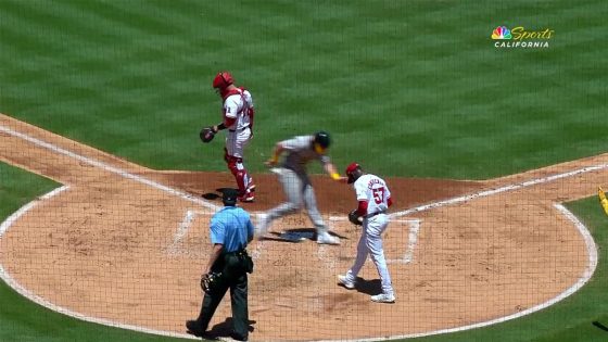 Watch A’s oddly lose run after McCann somehow misses home plate – MASHAHER